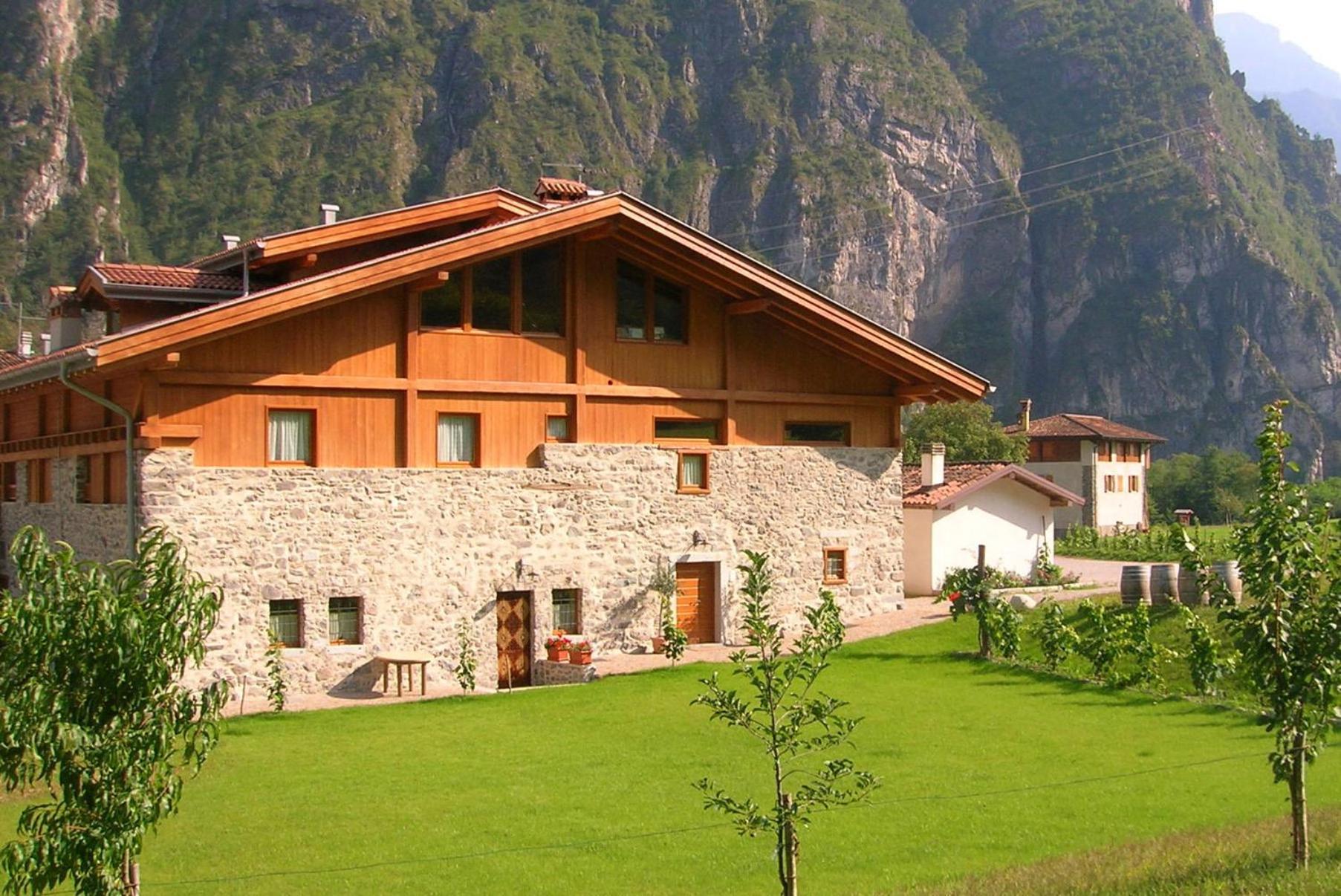 Locanda Borgo Chiese Castel Condino Exteriér fotografie