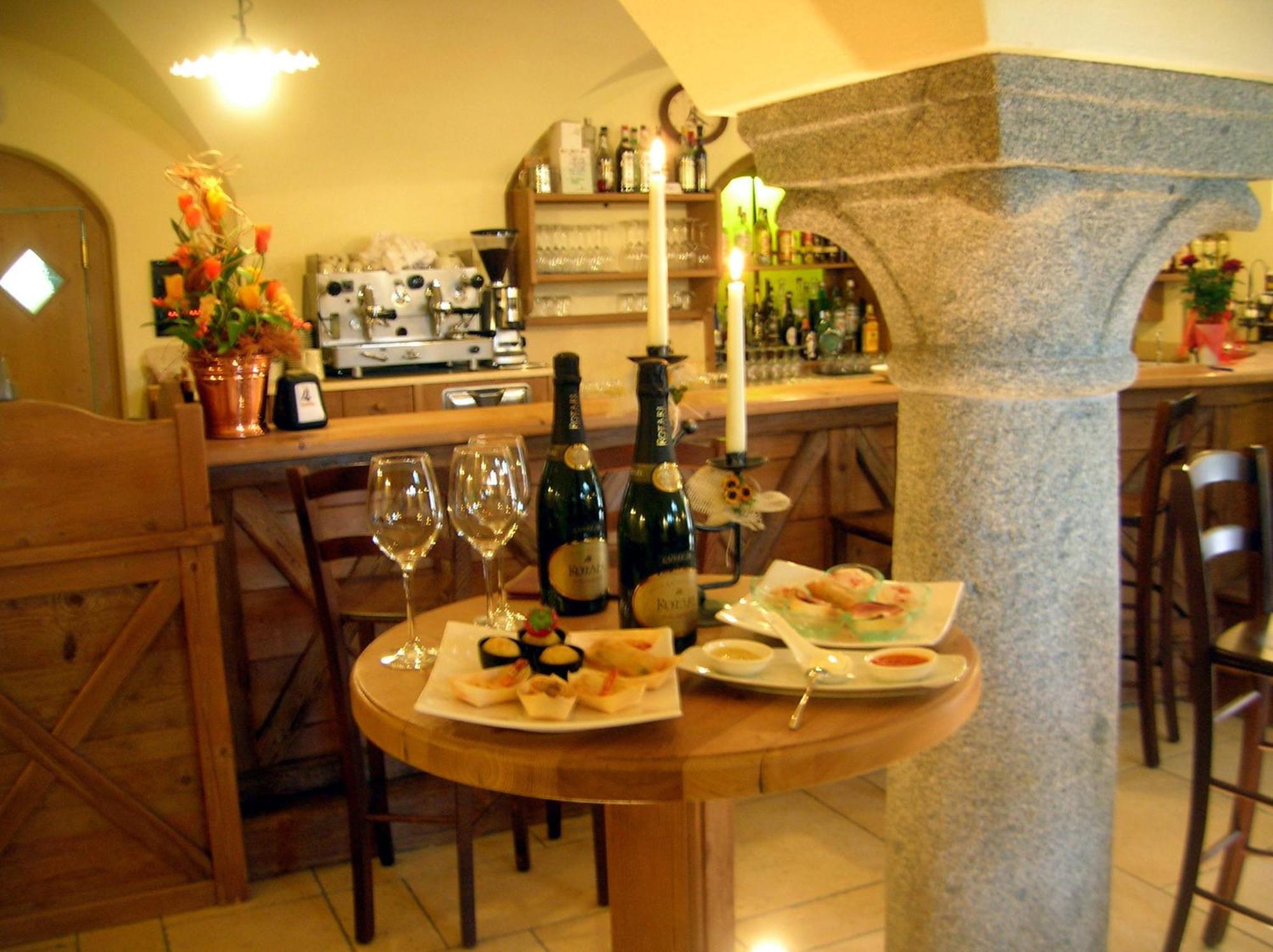Locanda Borgo Chiese Castel Condino Exteriér fotografie